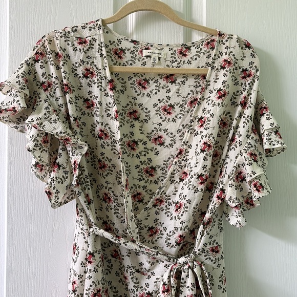 Max Studio hi lo true wrap dress - Picture 2 of 5